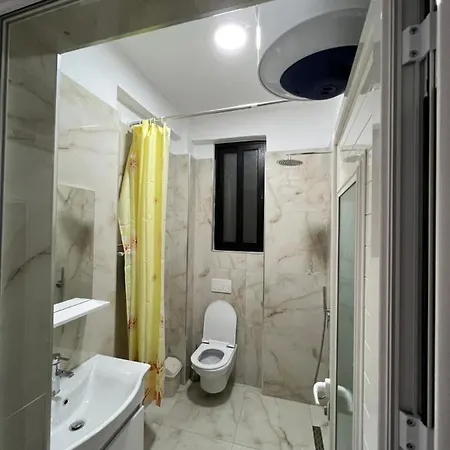 Sula Guest house *